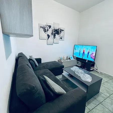 Casa A Pochi Km Dalla Marina Di *